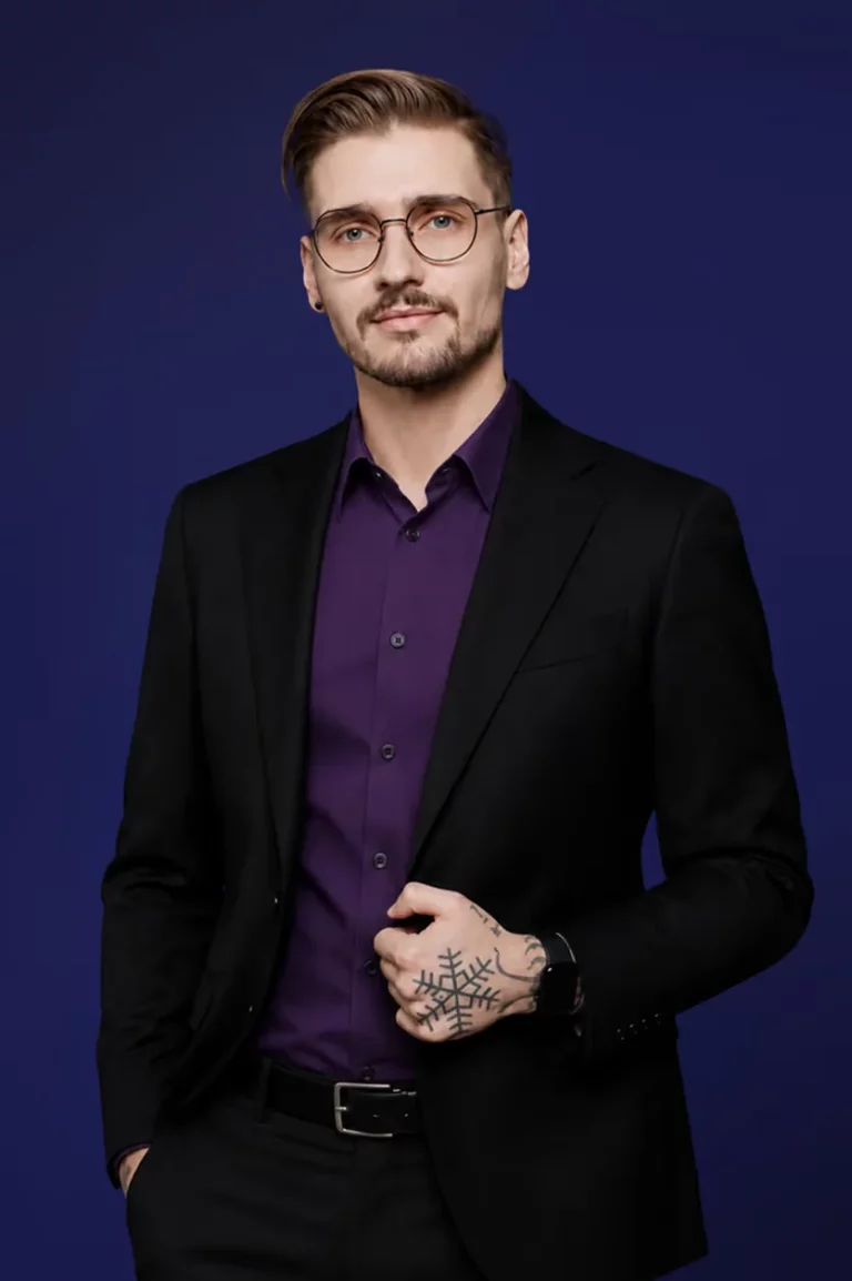 Damian Piwnik z zespołu icomSEO