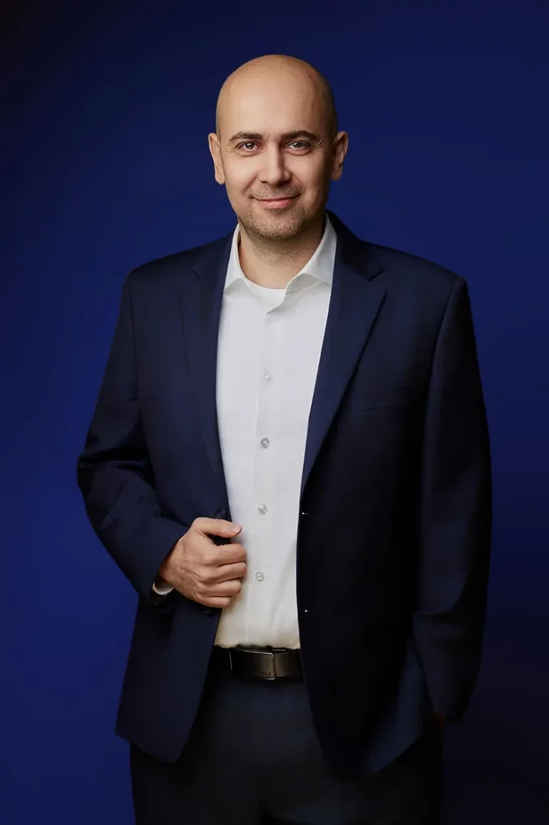 Piotr Antoszek z zespołu icomSEO